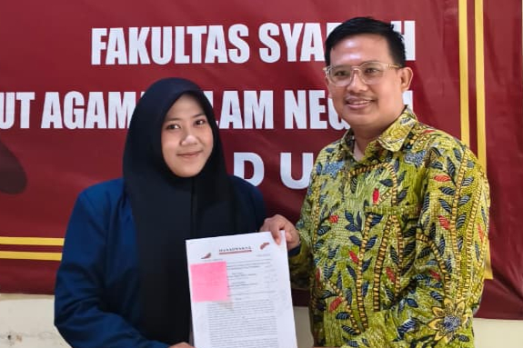 Program Studi Hukum Ekonomi Syariah Berikan Article Award kepada Lulusan Berprestasi melalui Jalur Publikasi Ilmiah